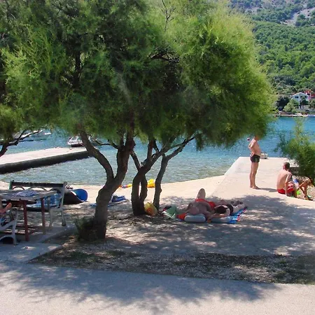 By The Sea 13503 Penzion