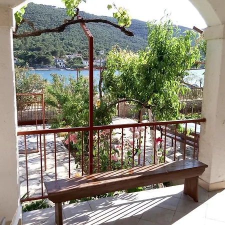 By The Sea 13503 Penzion 3*